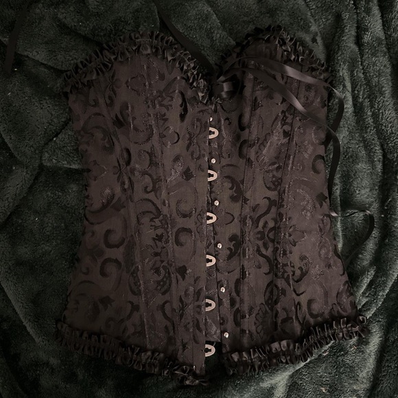 BLK Corset - Picture 2 of 2